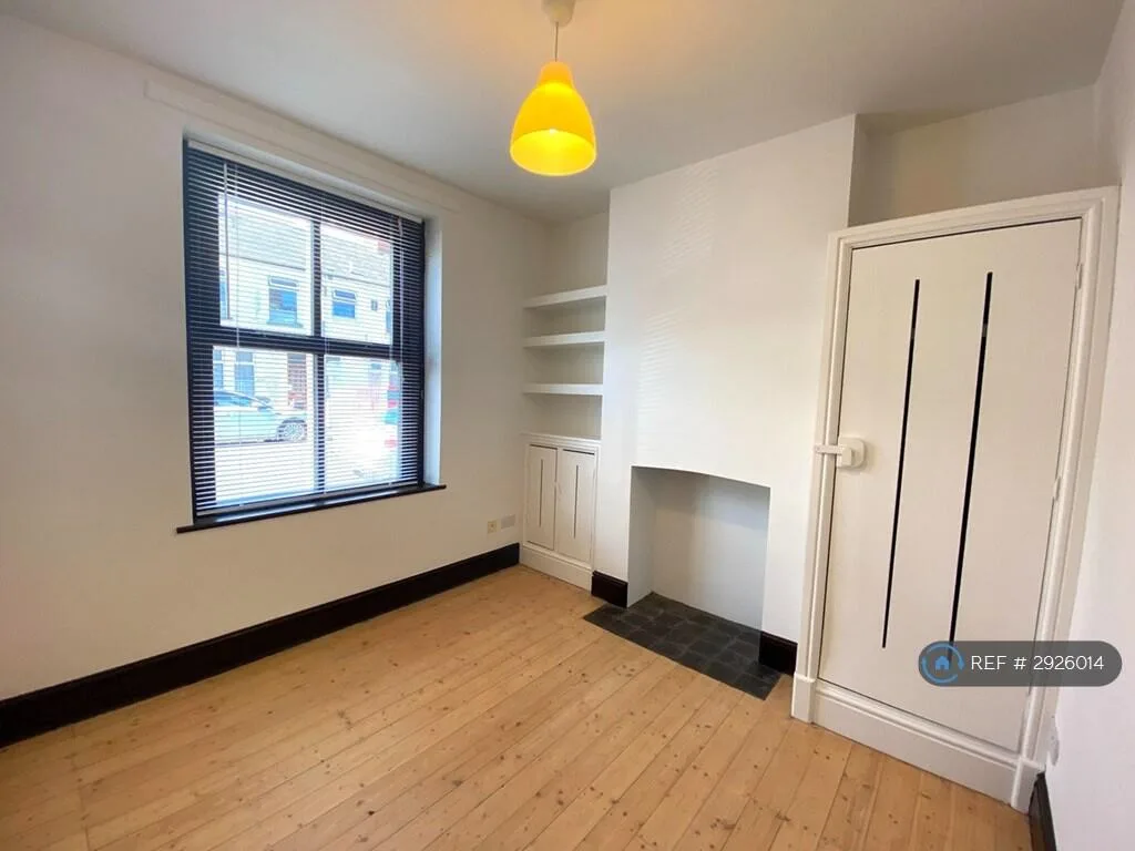 4 bedroom terraced house for rent