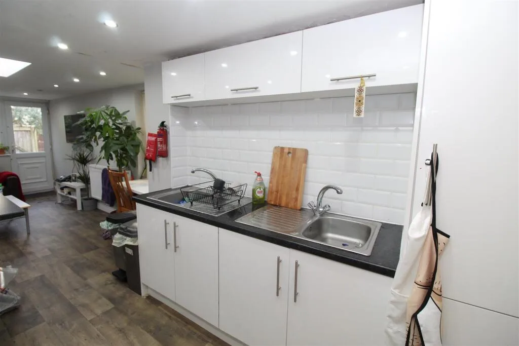 4 bedroom house for rent