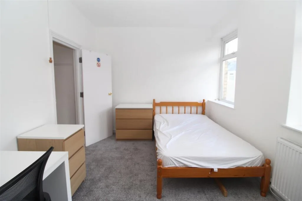4 bedroom house for rent