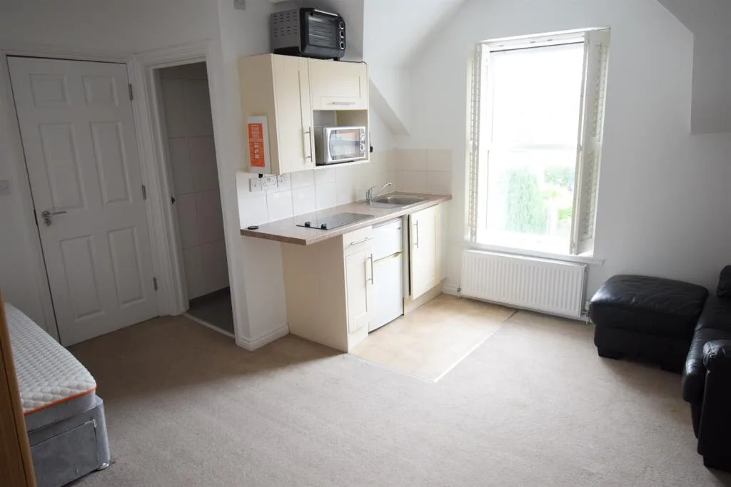 1 bedroom house for rent
