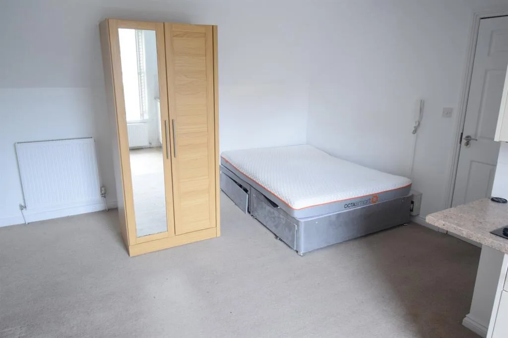 1 bedroom house for rent