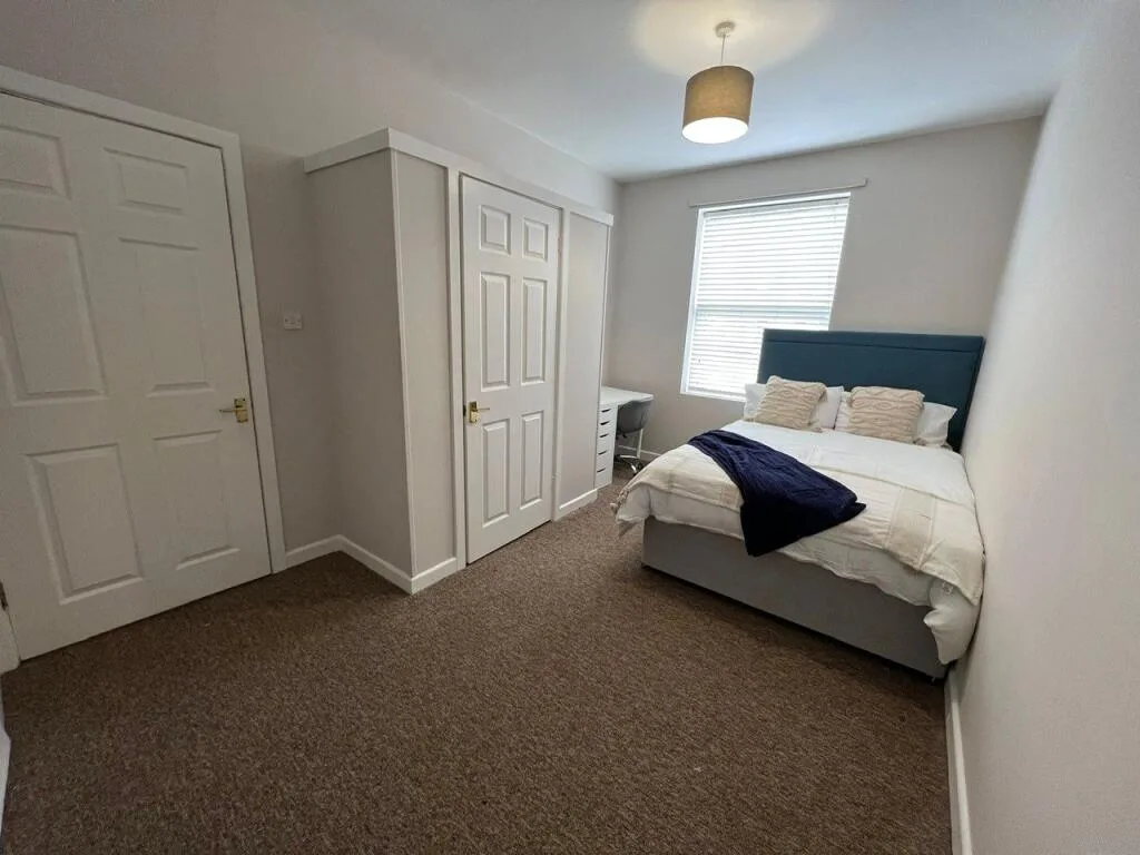 3 bedroom retirement property for rent