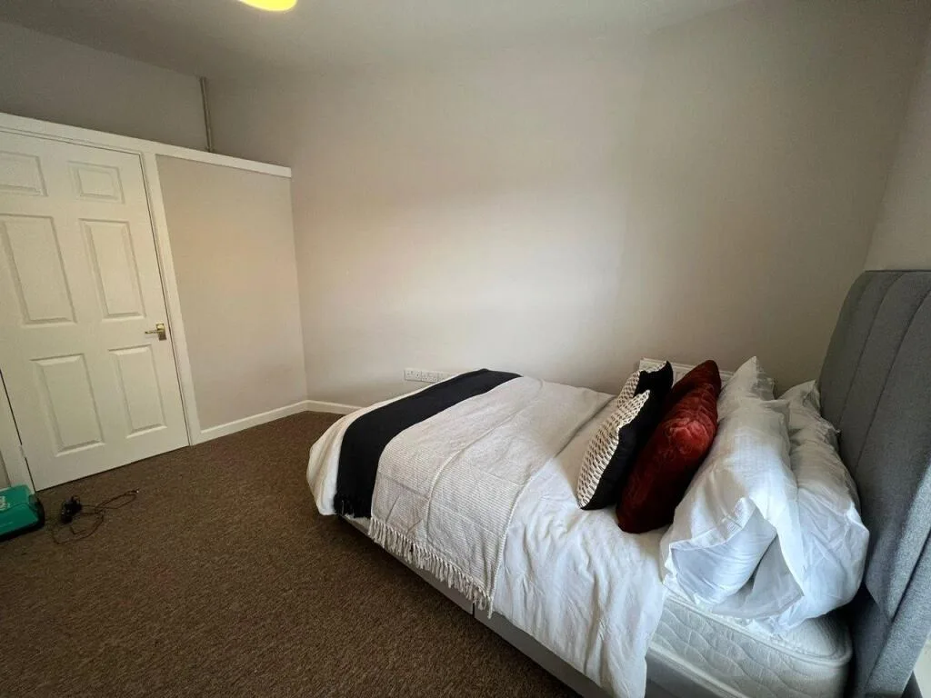 3 bedroom retirement property for rent