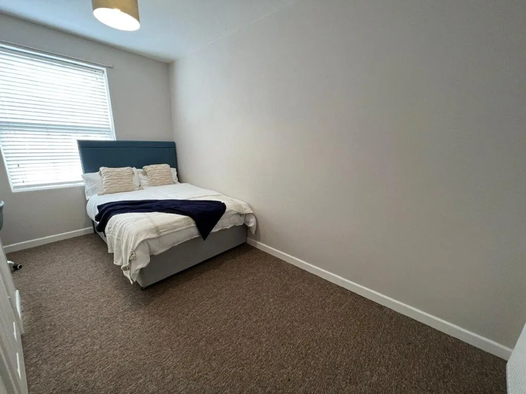3 bedroom retirement property for rent