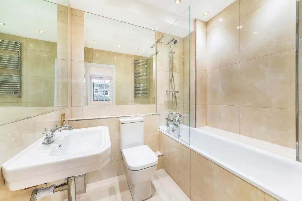 3 bedroom flat for rent