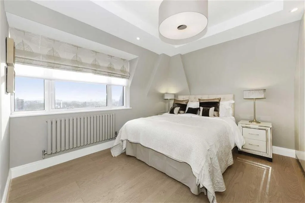 4 bedroom flat for rent