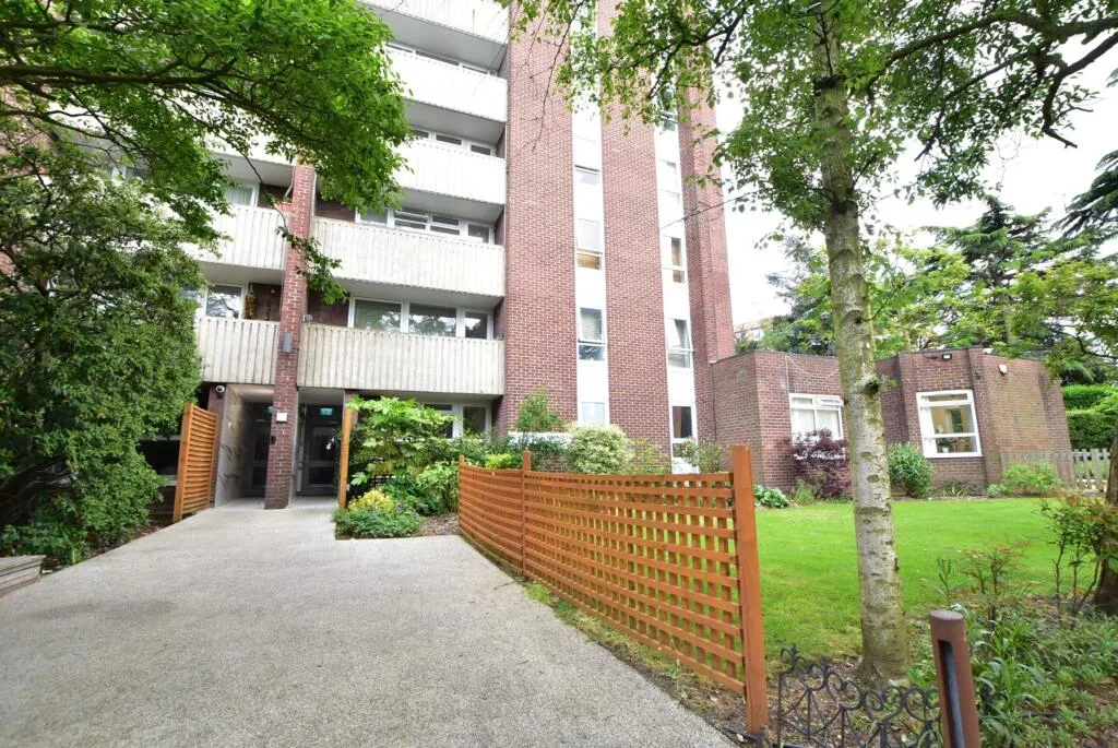 2 bedroom flat for rent