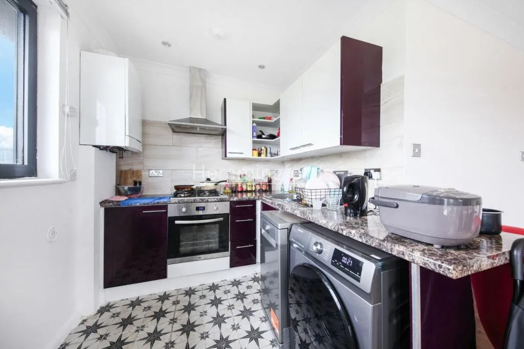 2 bedroom penthouse for rent