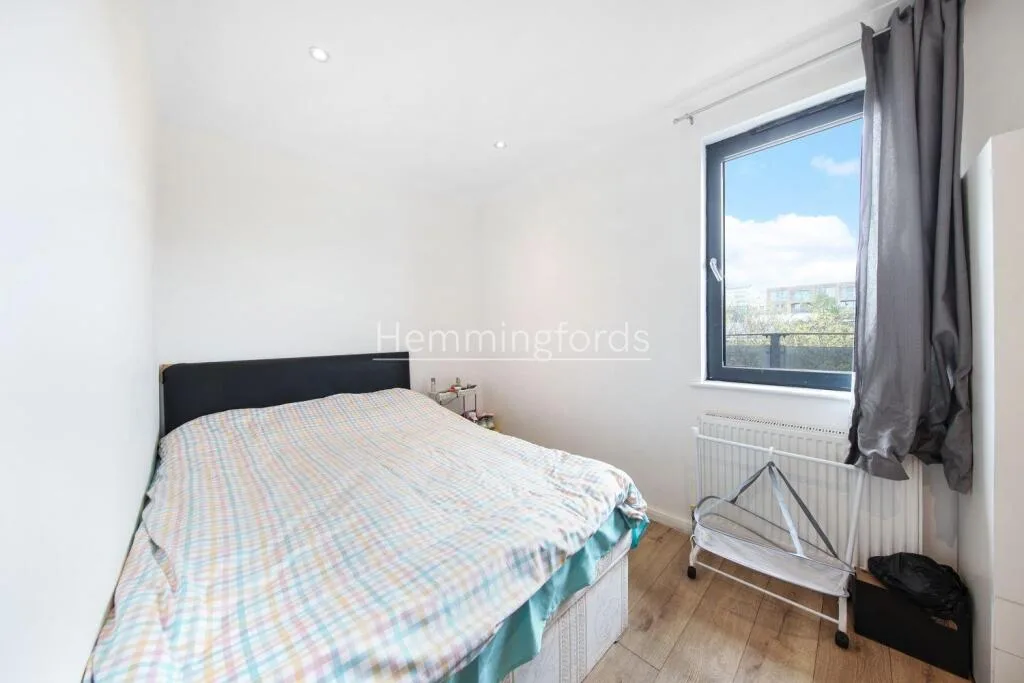2 bedroom penthouse for rent