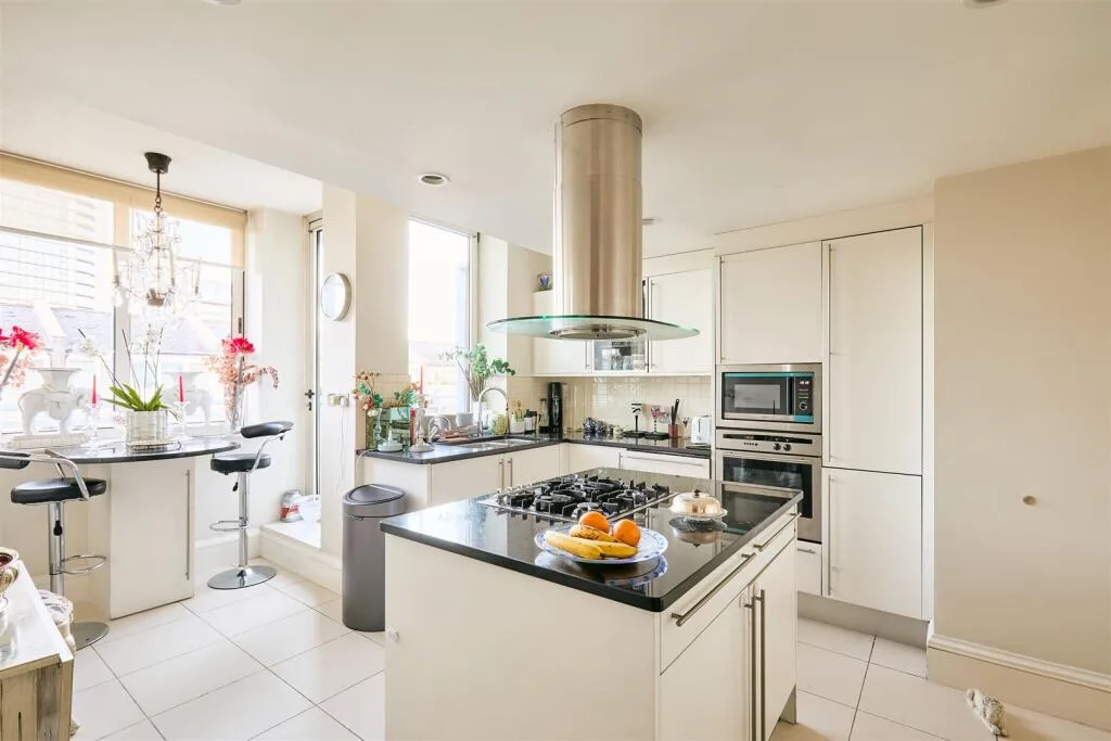 3 bedroom penthouse for rent