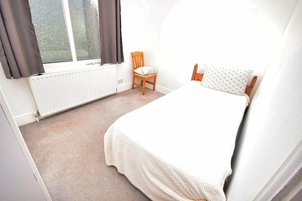 3 bedroom semi-detached house for rent
