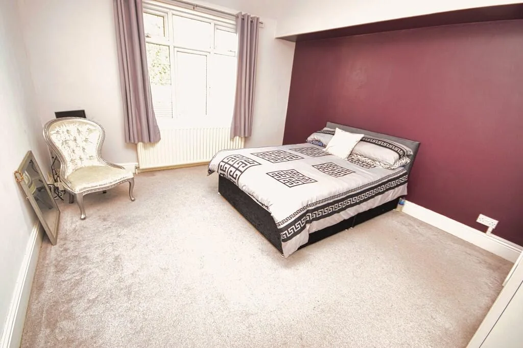 3 bedroom semi-detached house for rent