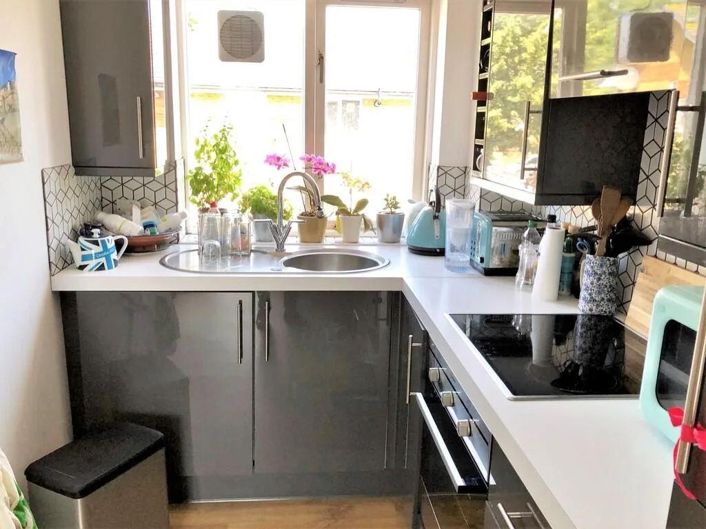 1 bedroom maisonette for rent