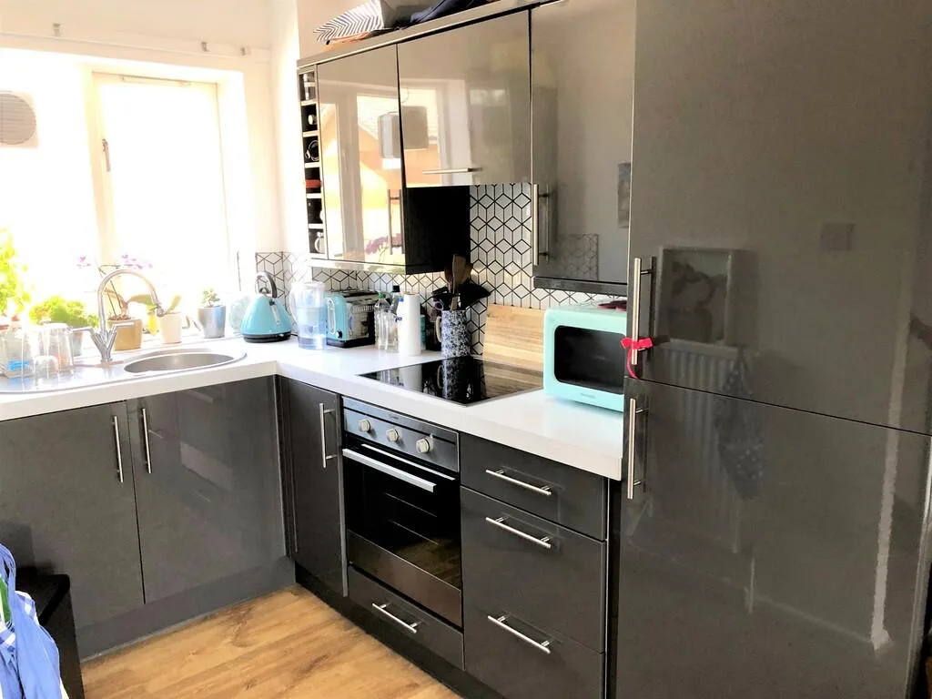 1 bedroom maisonette for rent