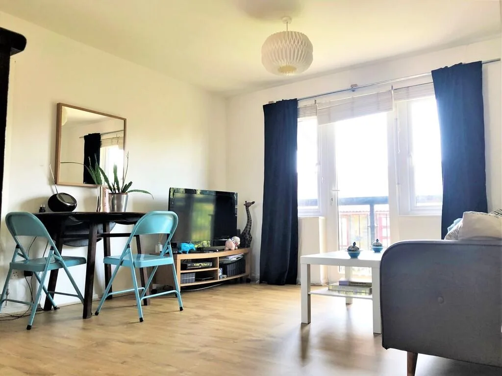 1 bedroom maisonette for rent