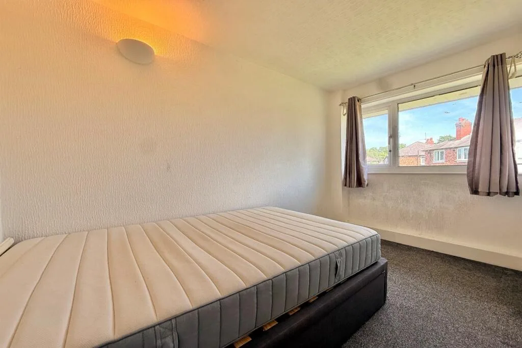 3 bedroom semi-detached house for rent