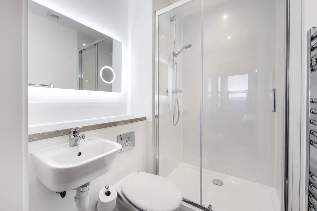 1 bedroom house share for rent