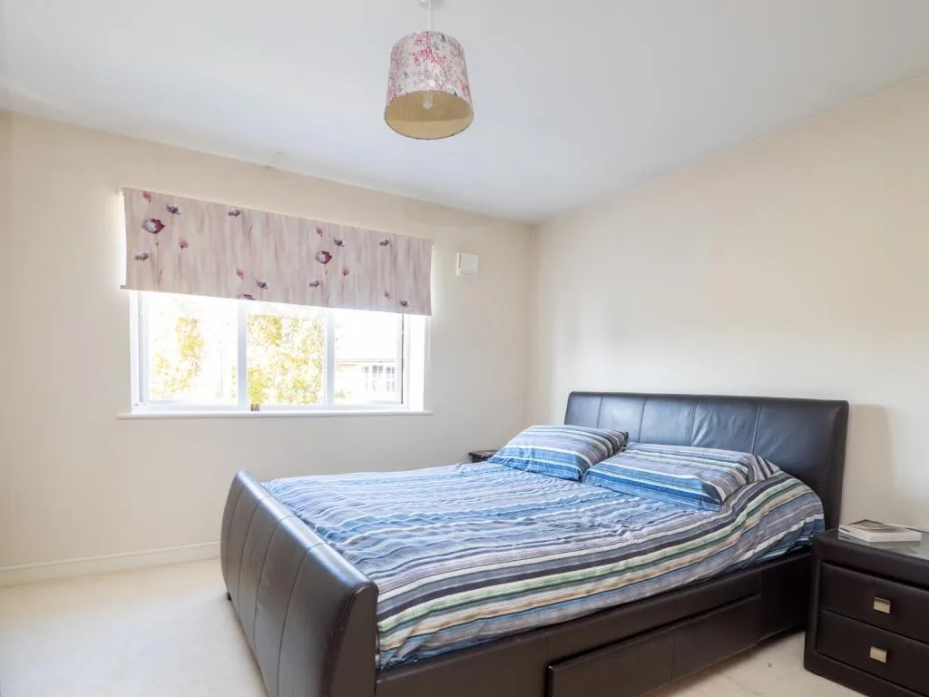 4 bedroom semi-detached house for rent
