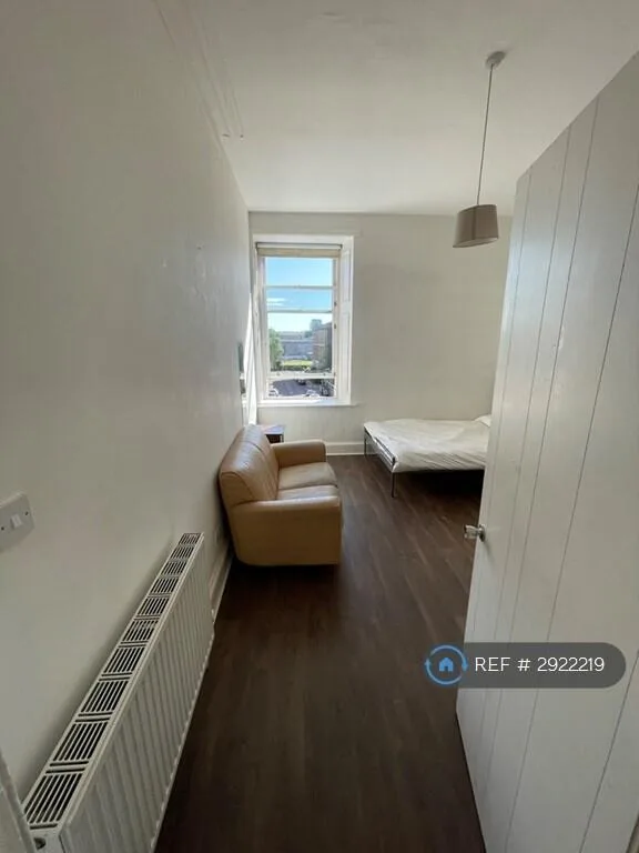 4 bedroom flat for rent