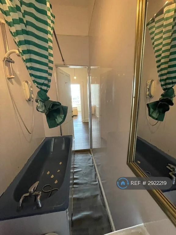 4 bedroom flat for rent