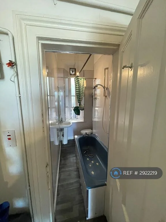 4 bedroom flat for rent