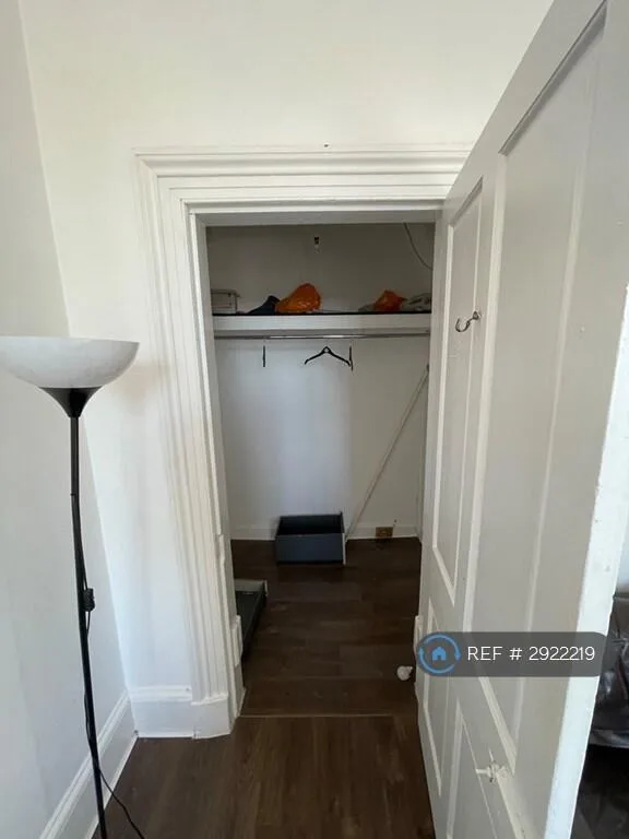 4 bedroom flat for rent
