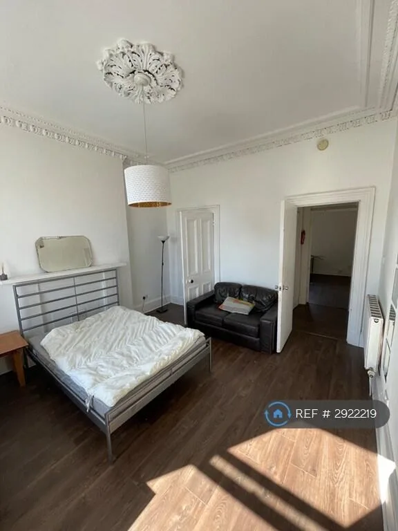 4 bedroom flat for rent