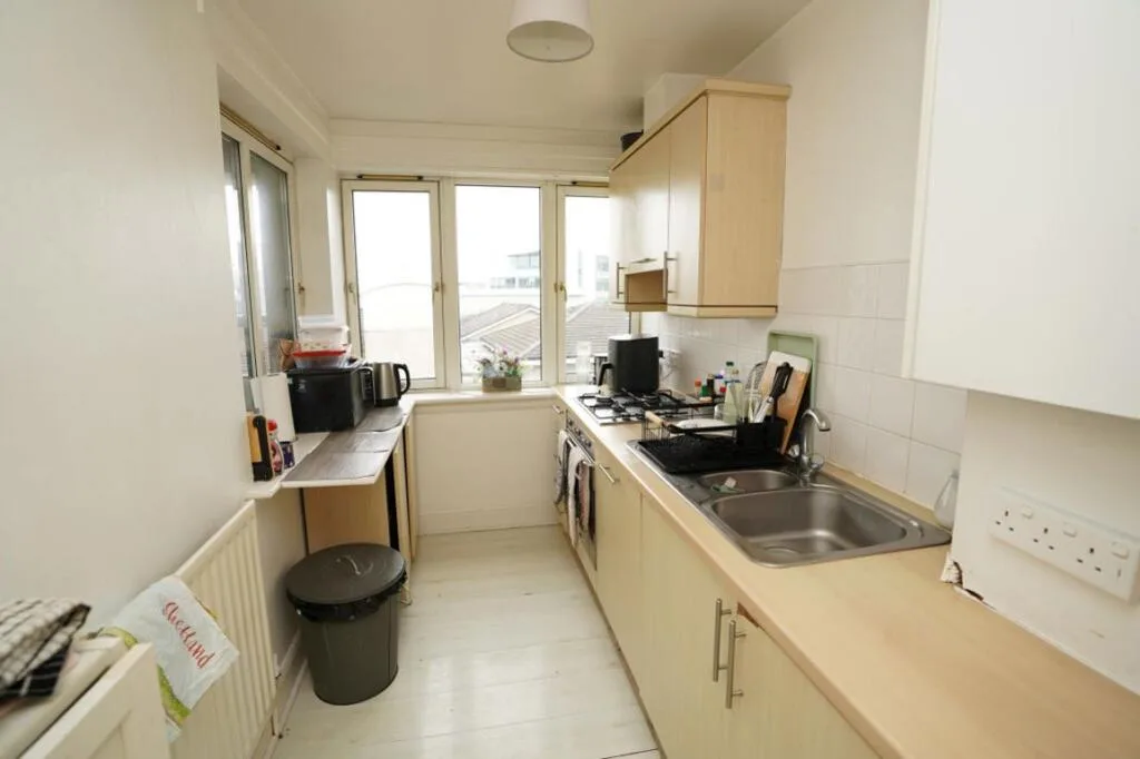 3 bedroom flat for rent