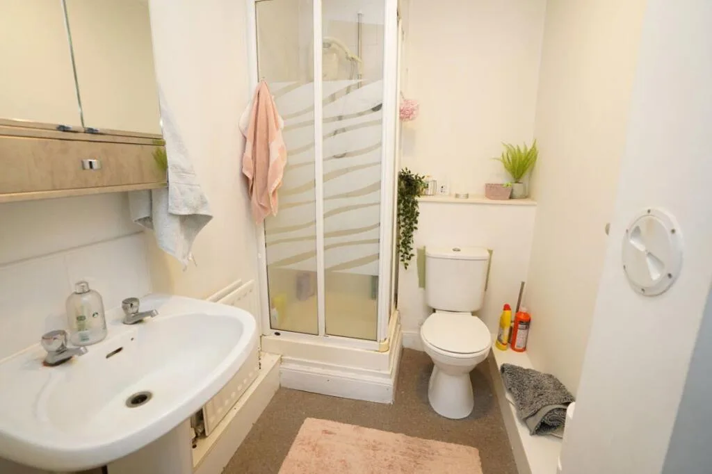 3 bedroom flat for rent