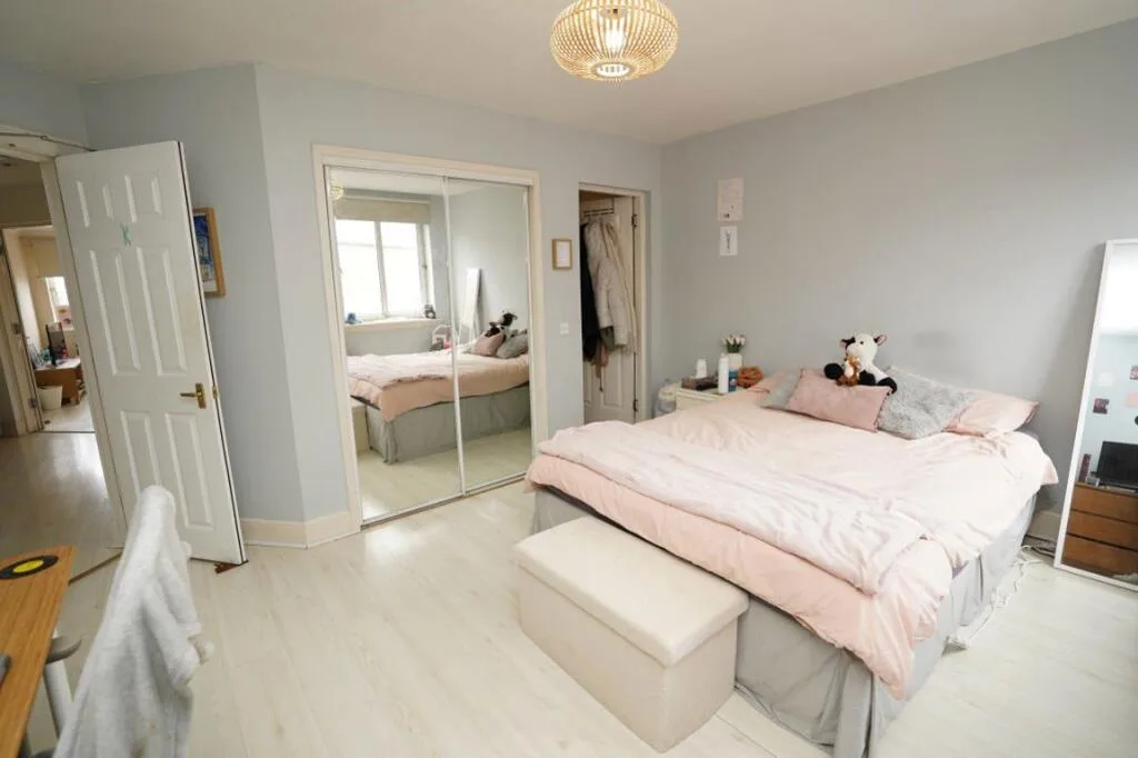 3 bedroom flat for rent