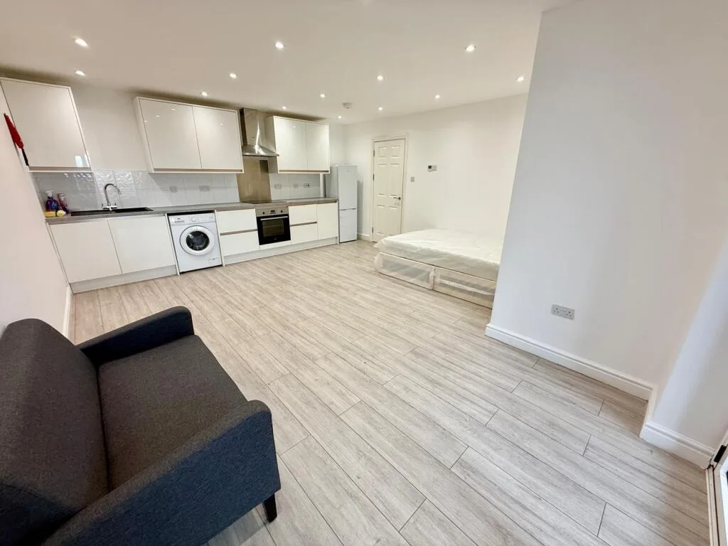 1 bedroom flat for rent