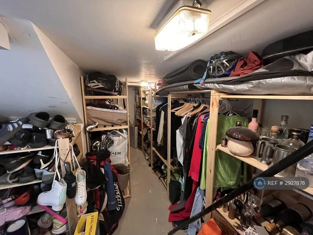 2 bedroom maisonette for rent