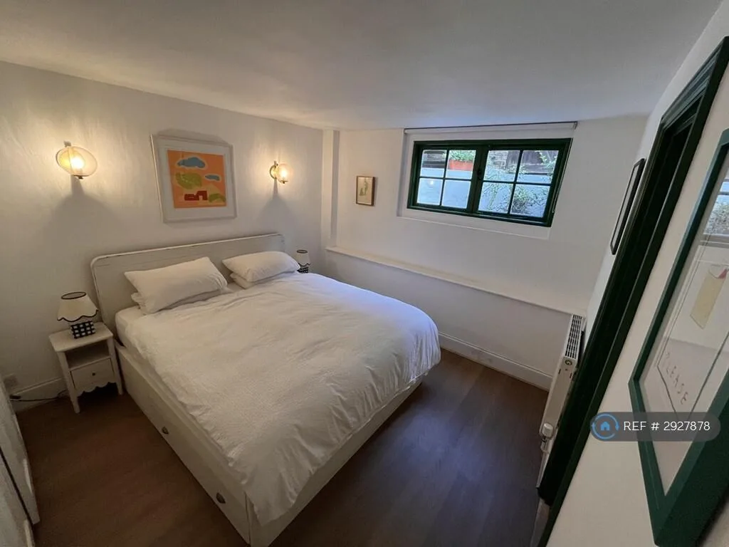2 bedroom maisonette for rent