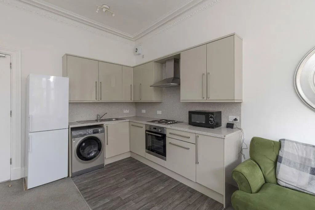 3 bedroom apartment for rent