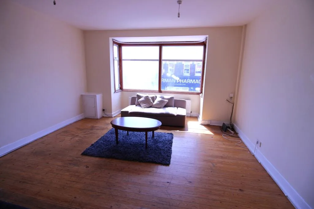 2 bedroom maisonette for rent