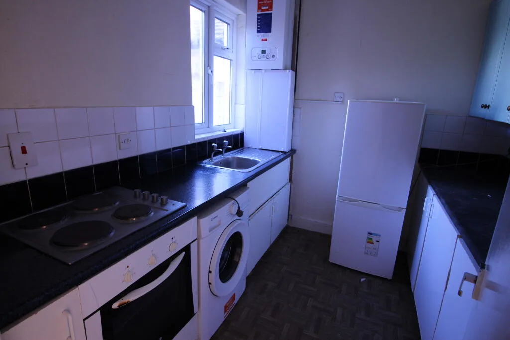 2 bedroom maisonette for rent