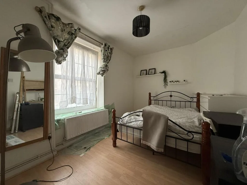 2 bedroom house for rent