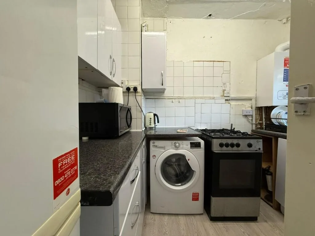 2 bedroom house for rent