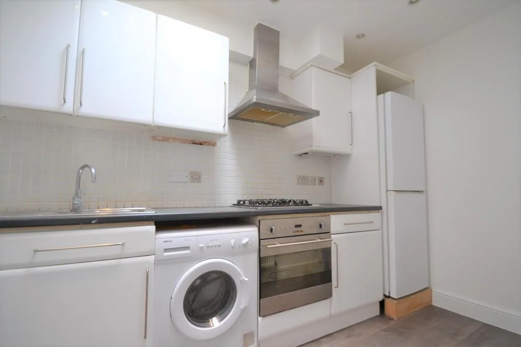 2 bedroom house for rent