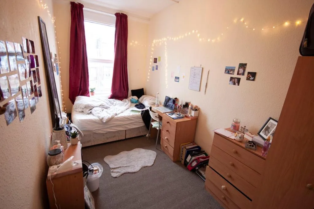 7 bedroom flat for rent