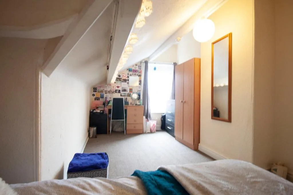 7 bedroom flat for rent