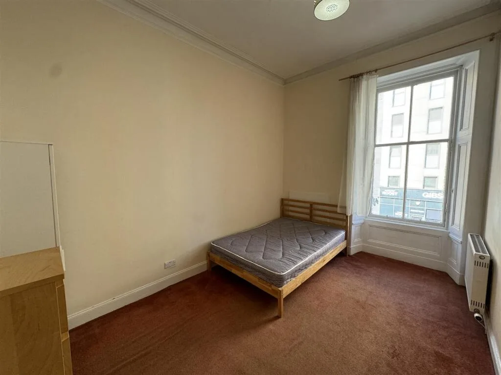 4 bedroom flat for rent