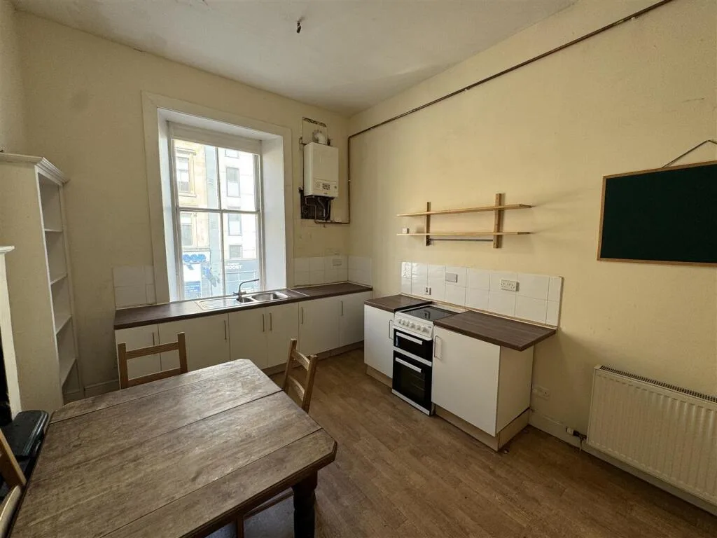 4 bedroom flat for rent