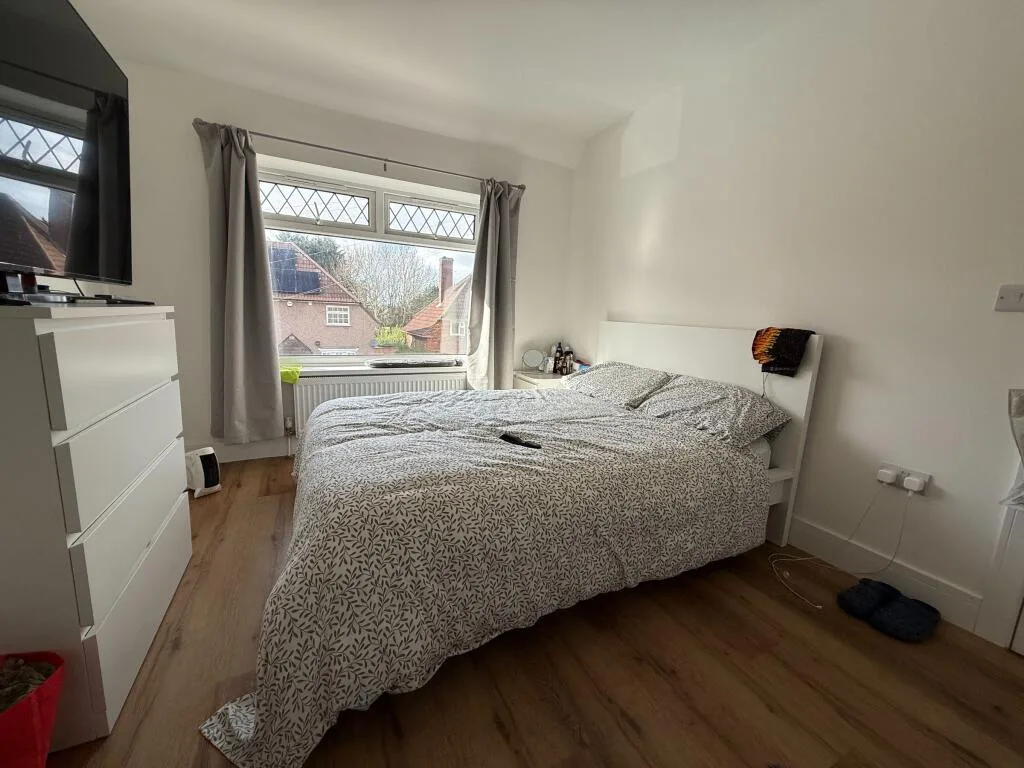 1 bedroom house share for rent