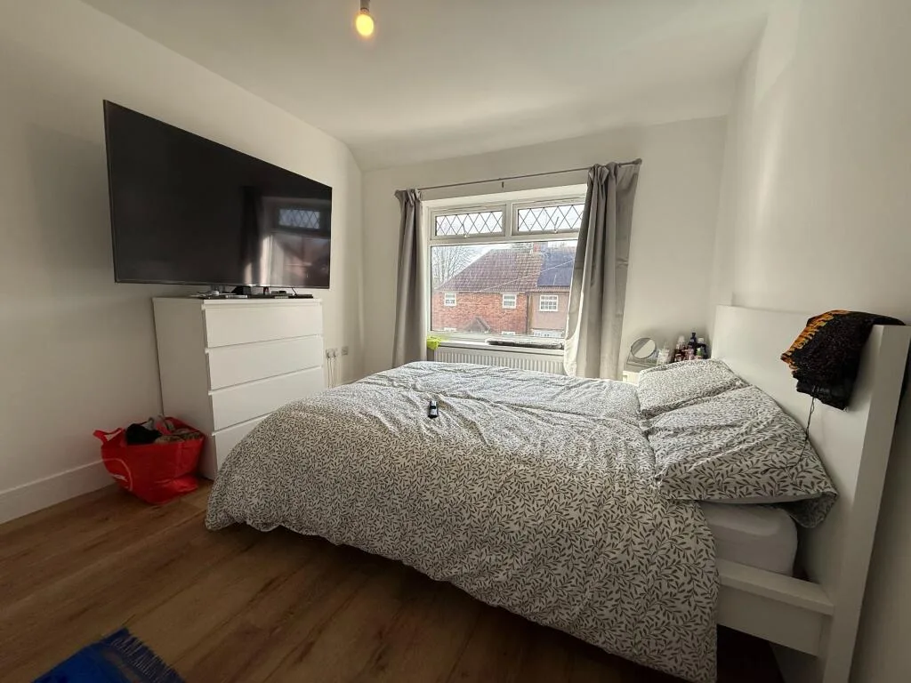 1 bedroom house share for rent