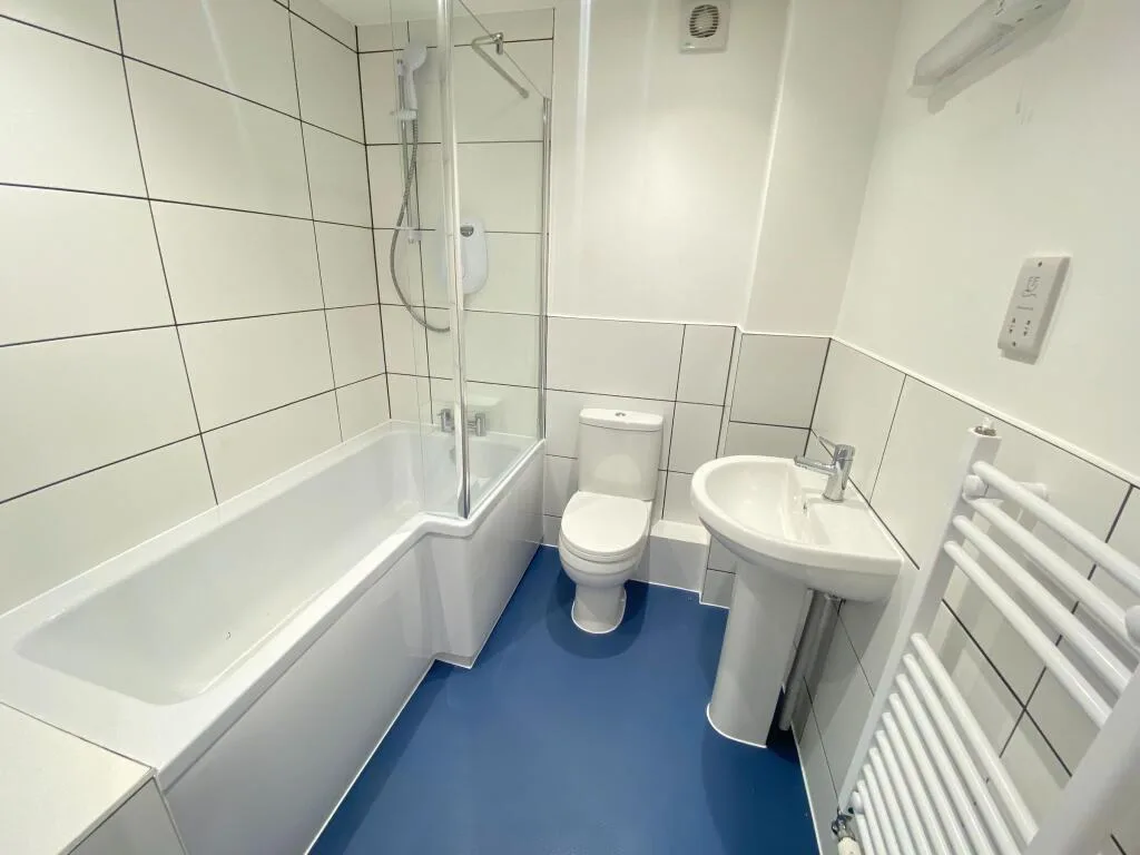1 bedroom house share for rent