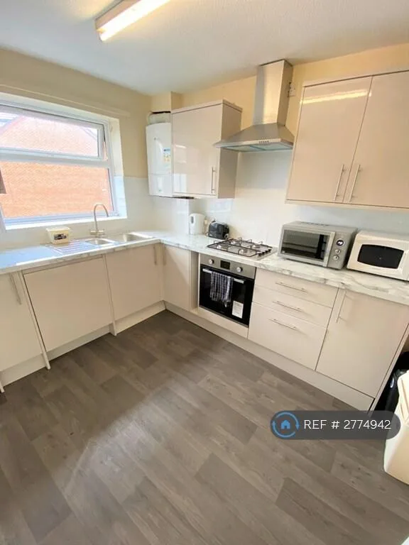 1 bedroom house share for rent