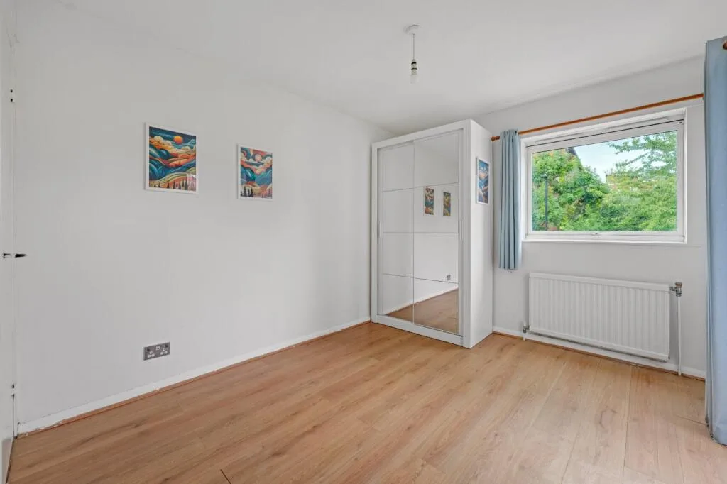 1 bedroom maisonette for rent