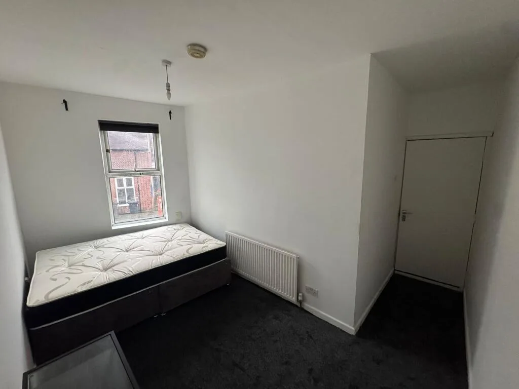 1 bedroom flat share for rent
