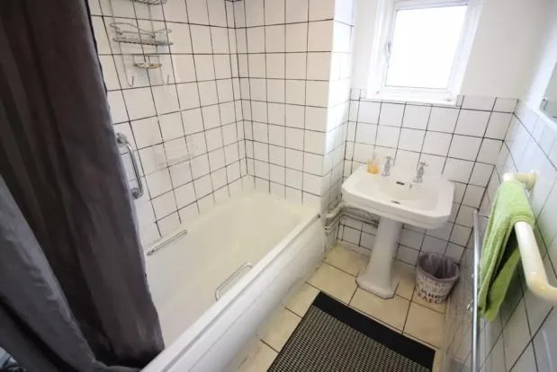 4 bedroom flat for rent